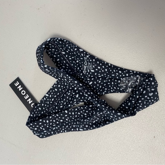 ONEONE bikini bottoms NWT - XS - Picture 4 of 6